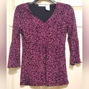 Worthington Women's V-Neck Patterned Top. 3/4 Belle Sleaves. Size S